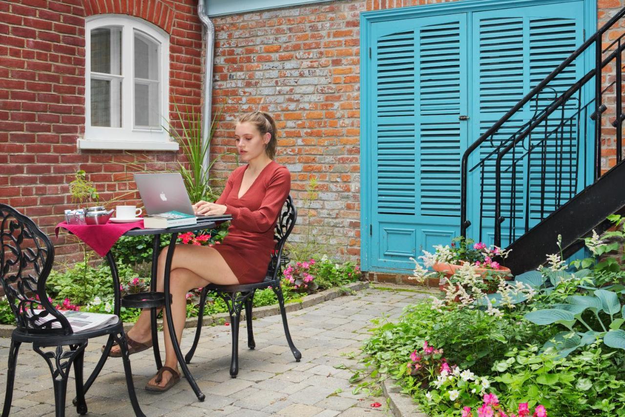 Hotel Manoir D'Auteuil Quebec City Bagian luar foto
