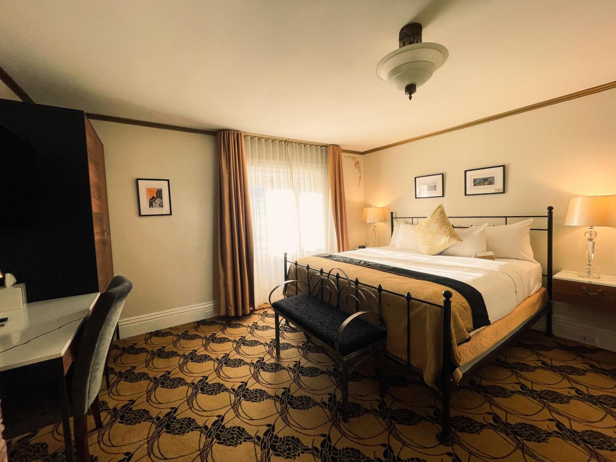 Hotel Manoir D'Auteuil Quebec City Ruang foto